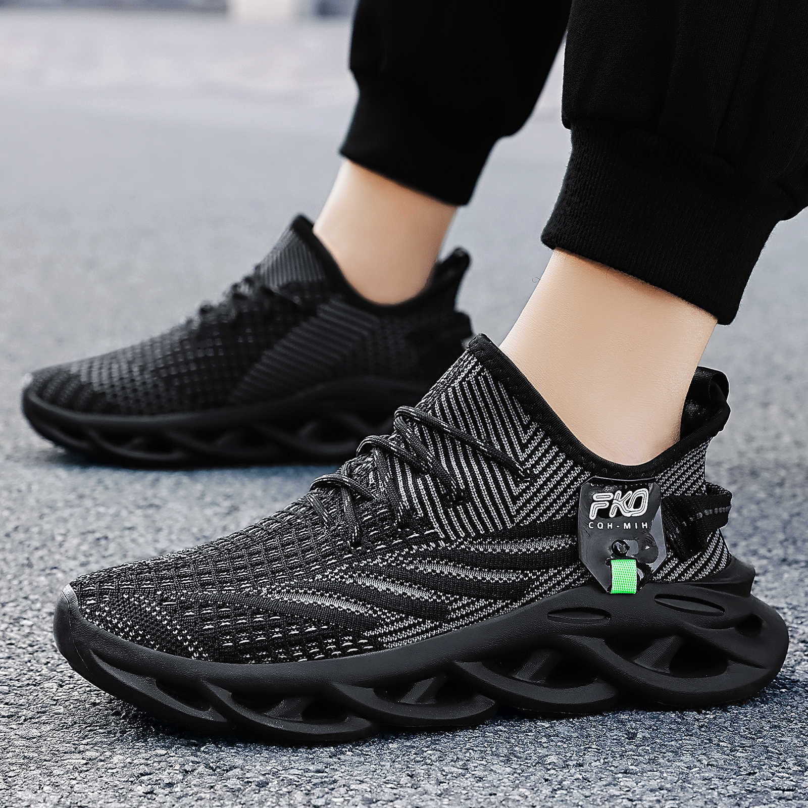 Heren ademende gebreide sneake - Knit Fabric Lace Up Sneakers recensie en prijs